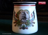 Wałbrzych: Wojenne zdobienia miejscowej porcelany (ZDJĘCIA)