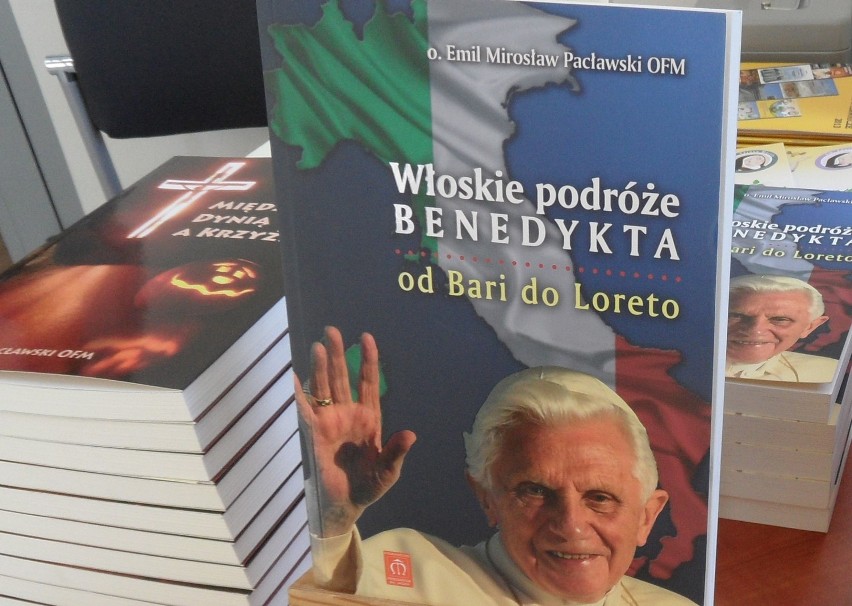 Włoskie podróże Benedykta XVI, książka o. Emila Pacławskiego