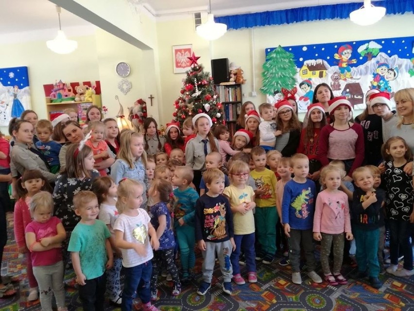 Harcerze z pomagali Świętemu Mikołajowi w Przedszkolu w Stąporkowie [ZDJĘCIA]