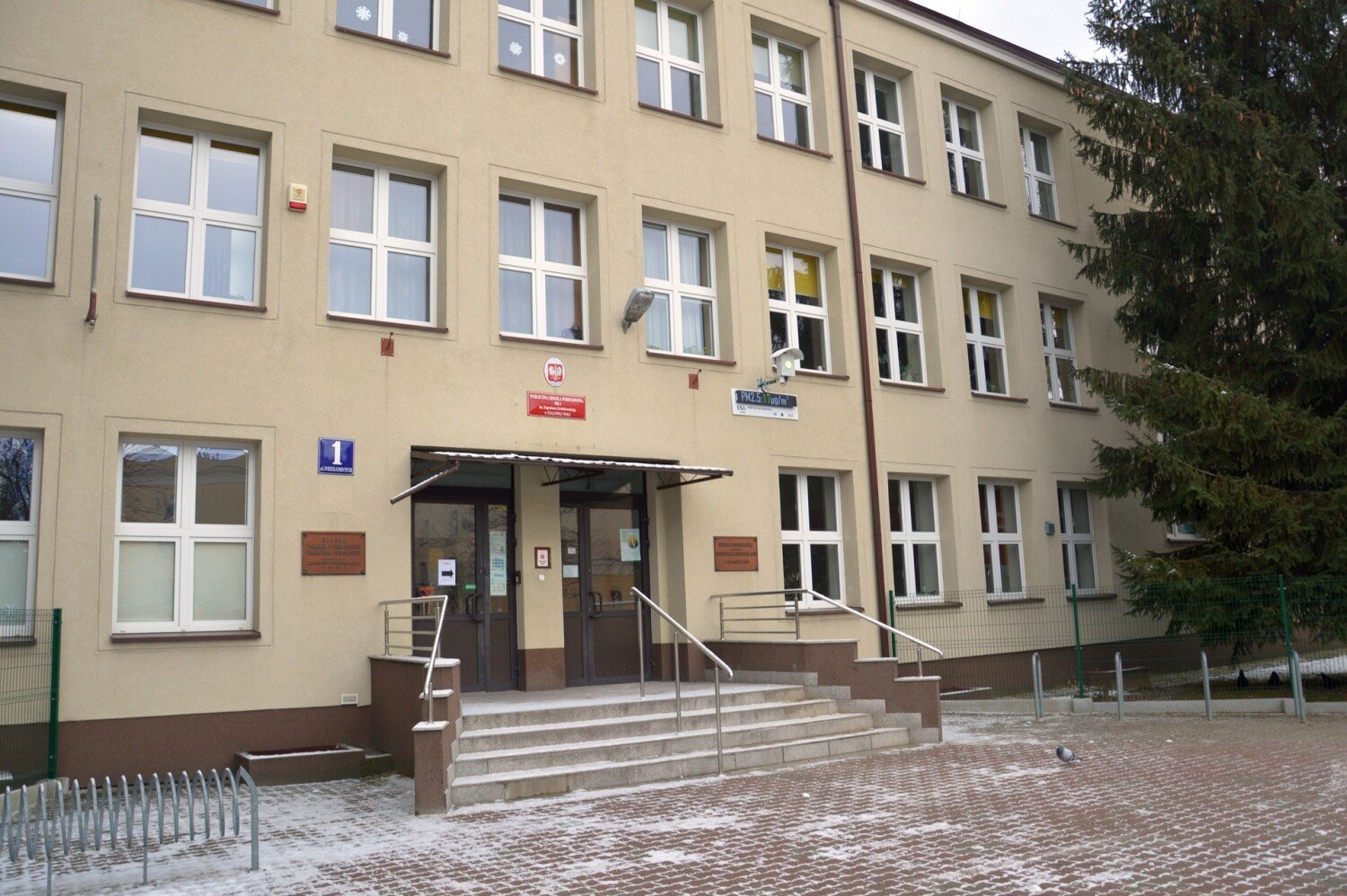 Remont dwóch szkół podstawowych w Stalowej Woli bez przerywania nauki