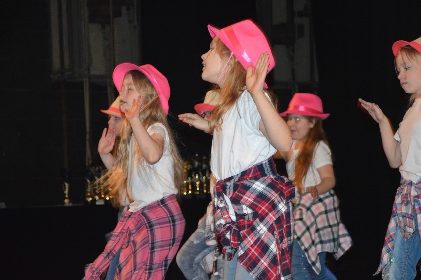 Oto młodzi tancerze z Głogowa na Międzyszkolnym Turnieju Tańca [ZDJĘCIA, FILM]
