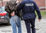 LUBSKO. Narkotyki w mieszkaniu poszukiwanego 35-latka. Policjanci znaleźli sejf i pudełka z marihuaną [ZDJĘCIA]