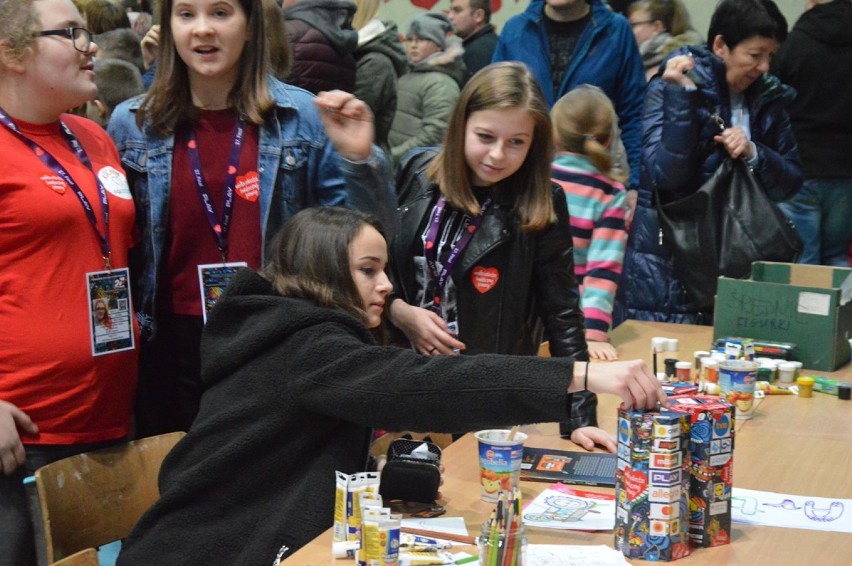 WOŚP 2019. Tak gra Orkiestra w Poddębicach