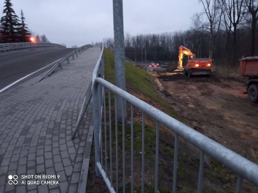 Trzebinia. Otwarto wiadukt na ul. Słowackiego. Kierowcy mogą tamtędy jeździć bez obaw o ukaranie mandatem [ZDJĘCIA]