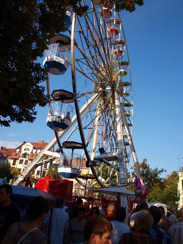 Migawki z drugiego dnia Winobrania 2011. Bardzo słodkie winogrona... greckie