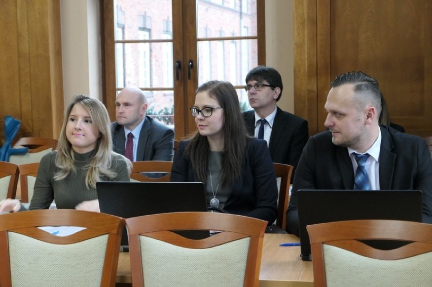 Malbork. Powstała nowa Rada Gospodarcza. Burmistrz przyjął wszystkich, którzy byli chętni [SPRAWDŹ SKŁAD]