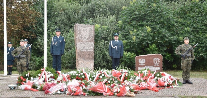 Malbork. 83 rocznica wybuchu II wojny światowej. Program uroczystości 1 września. Główne obchody przy Pomniku Poległych Celników Polskich