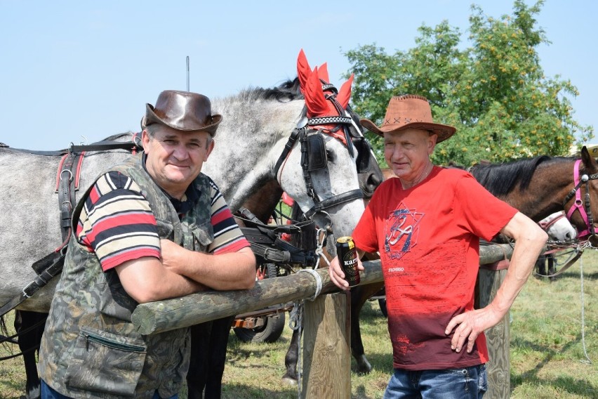 I część. Gmina Zbąszyń: IV Święto Konia w Stefanowie. Parada...