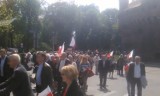 Kraków. Trzeciomajowy marsz prawicowców [WIDEO]