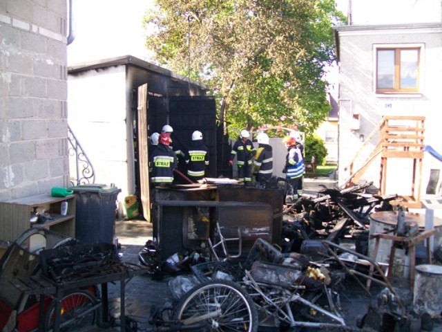 Pożar garażu w Ostrowitem