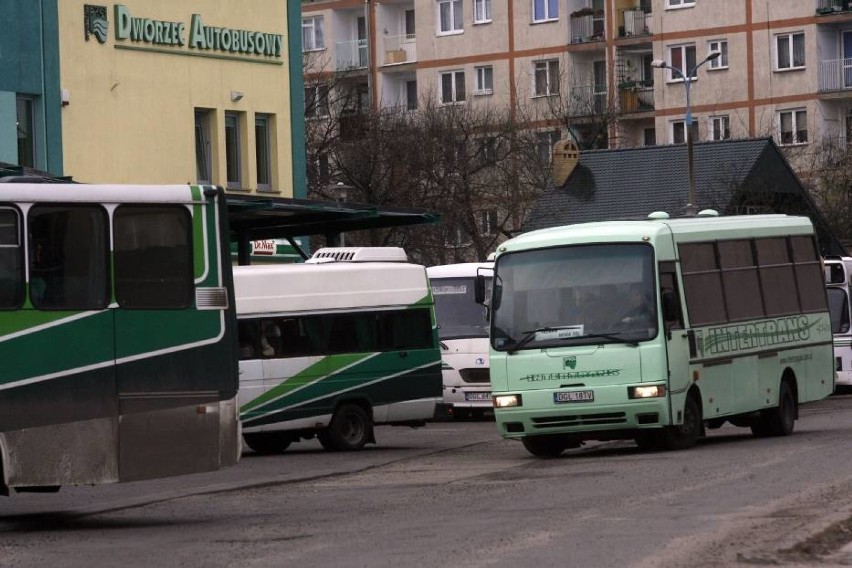PKS Intertrans zawiesiło kolejne kursy autobusów. ZOBACZCIE ZMIANY 