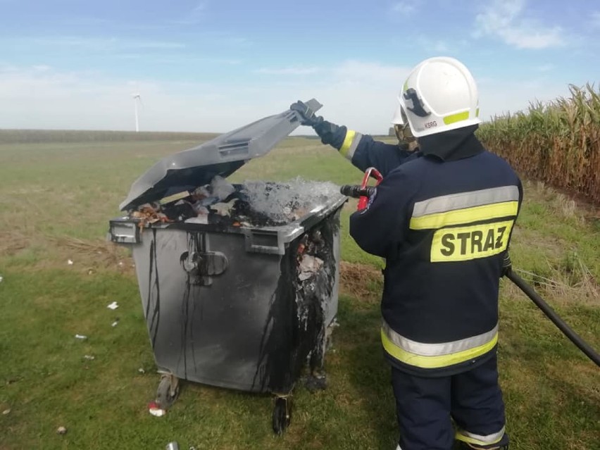 Gmina Chocz. Pożar śmietnika na stacji paliw  