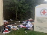 Radna z Suwałk prosi prezydenta  miasta o zrobienie porządku z kontenerami na odzież [Zdjęcia]