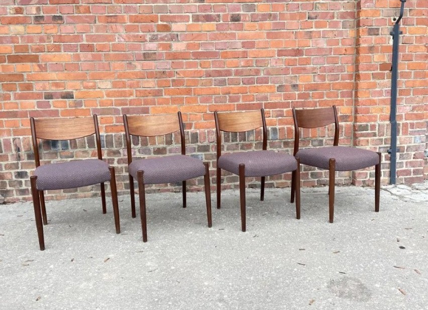 4 niemieckie krzesła teakowe...