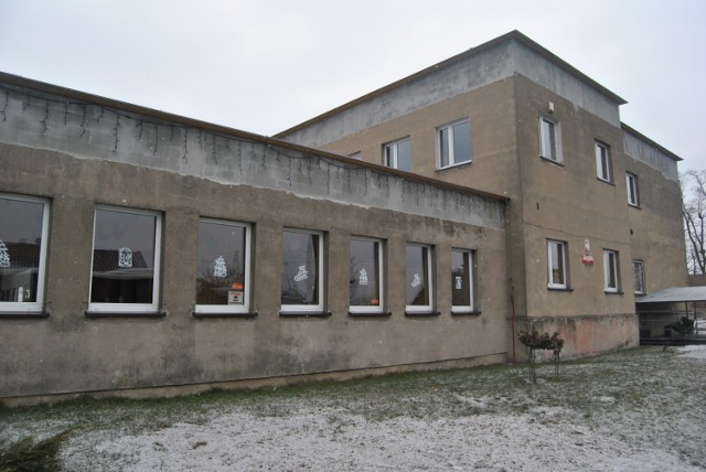 Budynek Szkoły Podstawowej w Głuchowie doczeka się ocieplenia