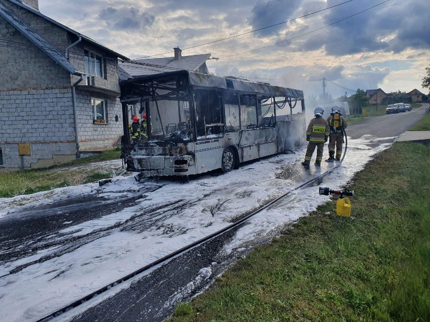 Brzesko. Znów spłonął autobus MPK, czy pasażerowie są bezpieczni?