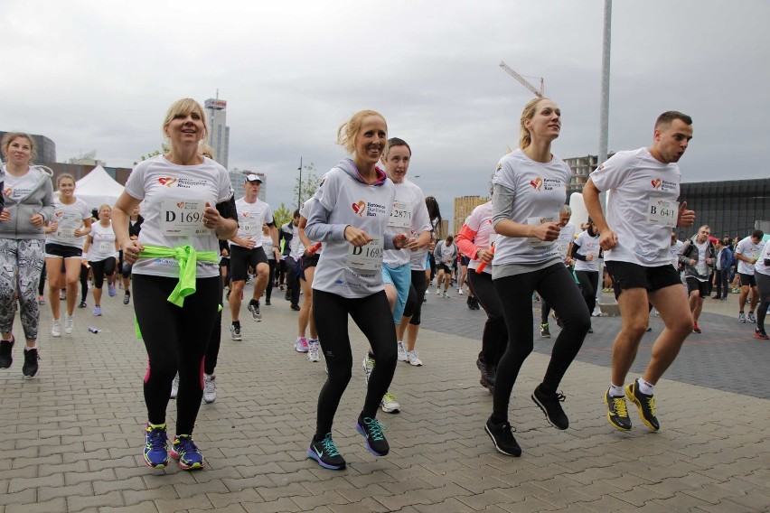 Katowice Buisness Run 2015. Pobiegli dla potrzebujących [ZDJĘCIA]