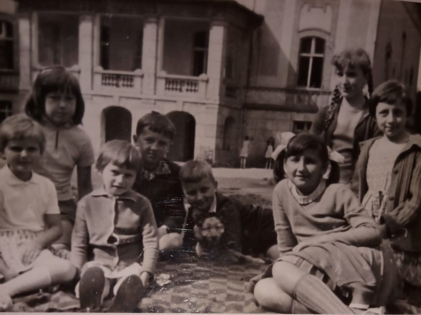 – To przedszkole mieściło się w Parku Odry, a obok było...