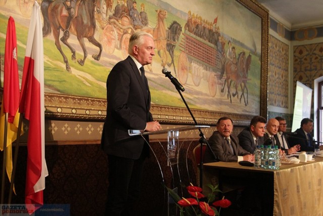 Jarosław Gowin, wiceprezes Rady Ministrów i minister nauki i szkolnictwa wyższego był we wtorek gościem na specjalnej sesji rady miasta.