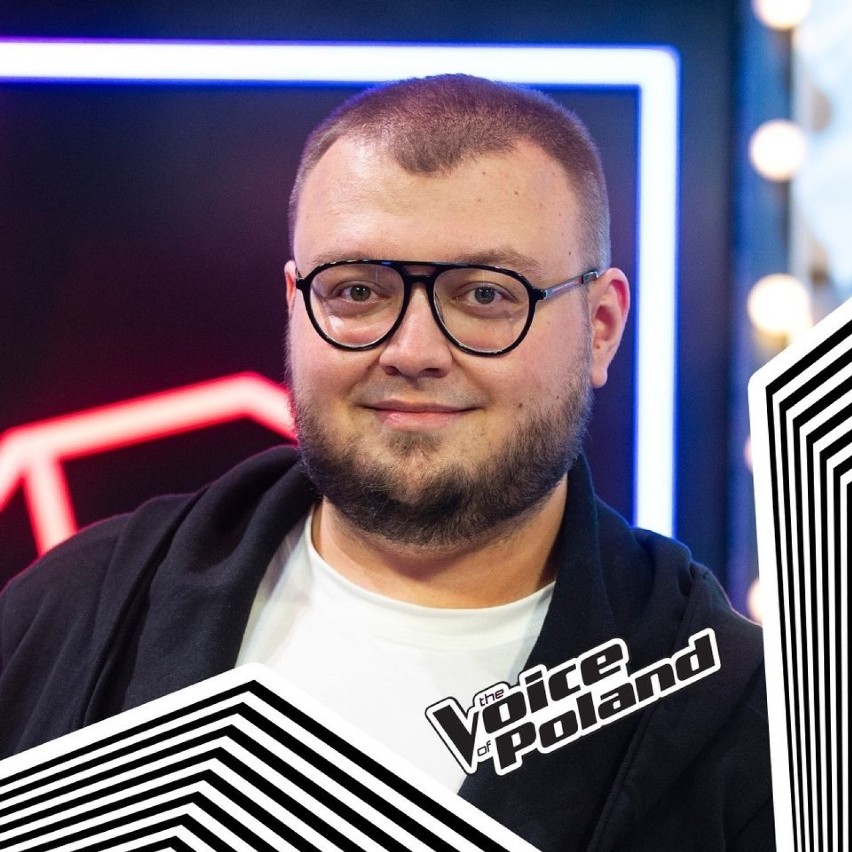 Maciej Wójcikowski, nauczyciel w szkole muzycznej w Tomaszowie Maz. w The Voice of Poland. Czyją drużynę wybrał? [ZDJĘCIA]