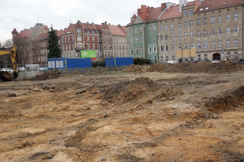 Właśnie rozpoczęła się budowa nowego budynku handlowego "Aldi" w Legnicy, zobaczcie aktualne zdjęcia