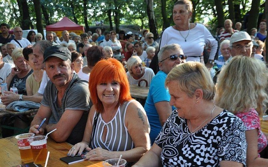 Wakacyjna zabawa w dzielnicy Piaśniki