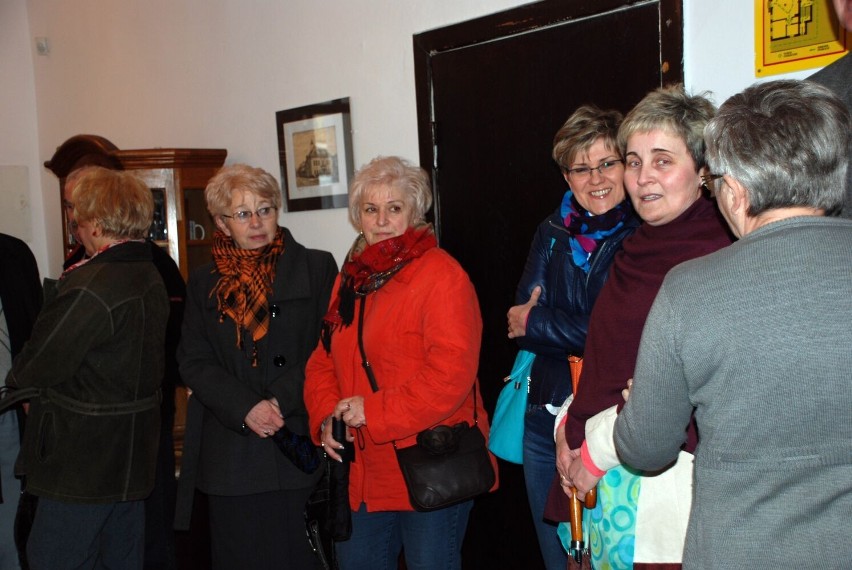 Wystawa malarstwa Małogrzaty Zgoły w odnowionej sali międzychodzkiego Muzeum Regionalnego