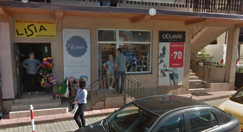 Mieszkańcy Wadowic poszli na zakupy. Przyłapały ich kamery Google Street View. Zobaczcie ZDJĘCIA