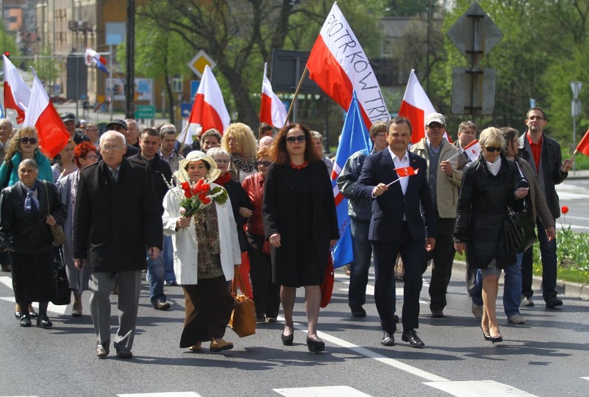 Pochód 1-majowy w Piotrkowie. SLD uczciło Święto Pracy