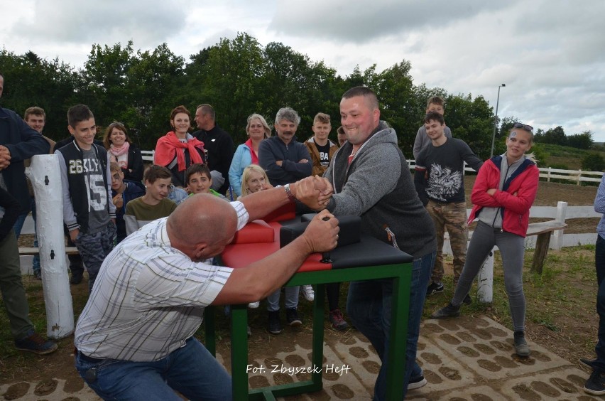 Stajnia Karlikowo zaprosiła na Piknik Rodzinny (2017)