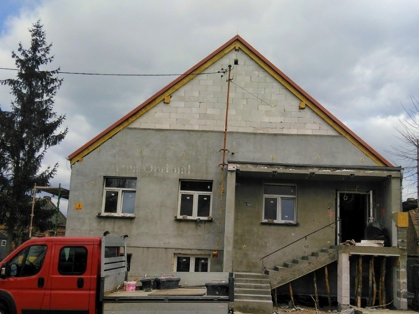 Rośnie dom dla seniora i żłobek w Szczańcu. Z powodu epidemii mogą być problemy z terminowym uruchomieniem obu instytucji (ZDJĘCIA)