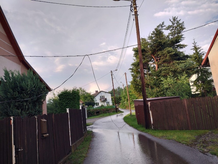 Gwałtowne nawałnice w Śląskiem. Czekają nas burze z gradem, ulewne opady deszczu i silny wiatr. Ostrzeżenie wydano dla całego regionu