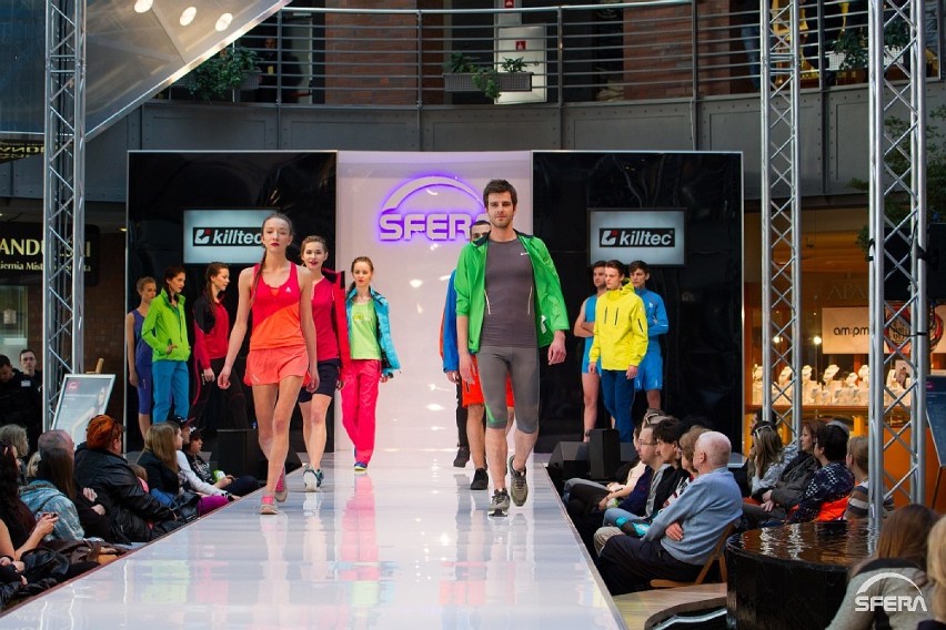 Moda wiosna 2014. Pokaz mody w bielskiej Galerii Sfera