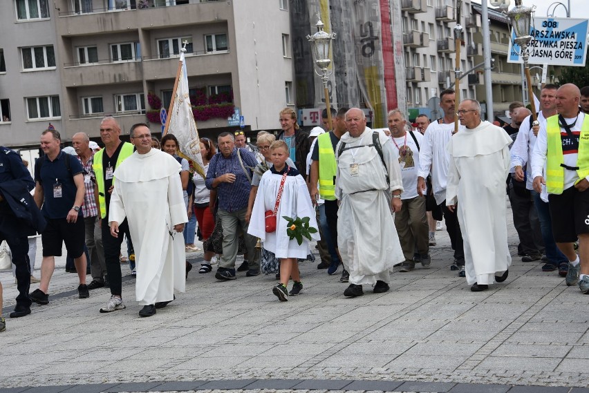 Piesza Pielgrzymka Warszawska 2019 dotarła do Częstochowy ZDJĘCIA