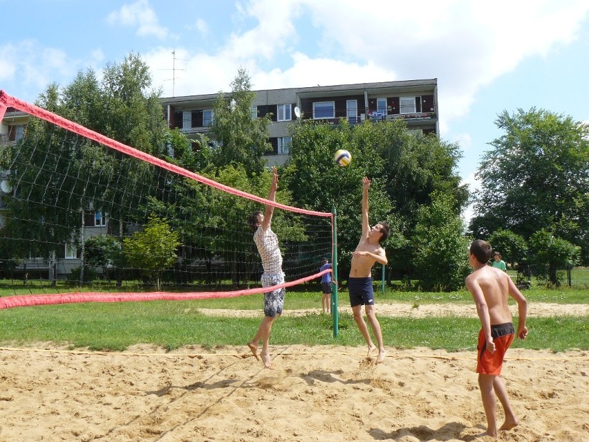 Wakacyjny turniej siatkówki plażowej MOSiR [ZDJĘCIA]