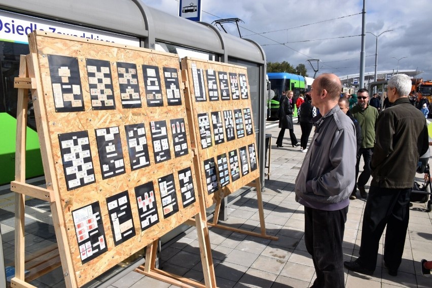 Taki był festyn z okazji 125-lecia tramwaju elektrycznego w...