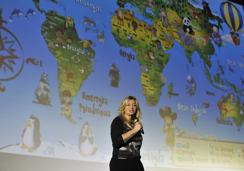 Martyna Wojciechowska opowiada dzieciom o swoich podróżach