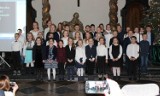 Ksinzoki śpiewali kolędy z uczniami SP nr 2 w Łowiczu