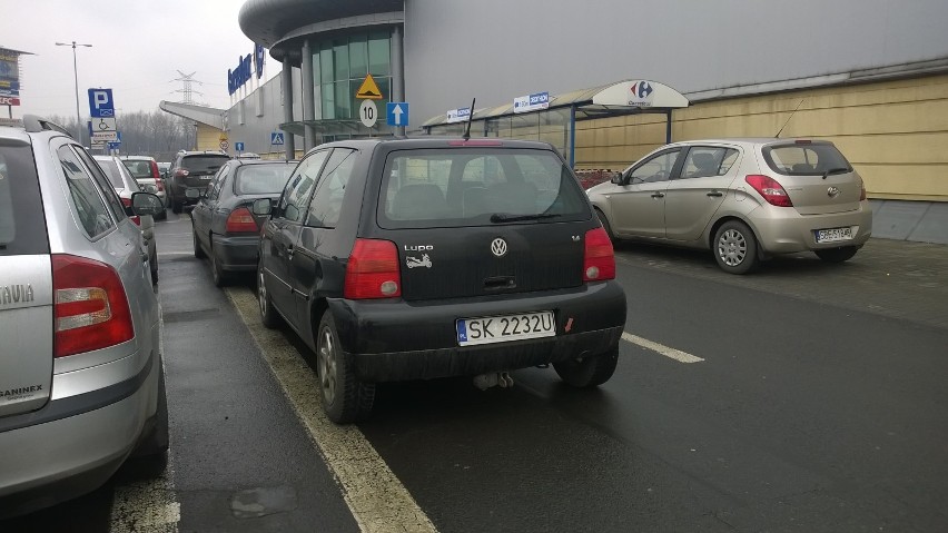 Miszcz Parkowania w Katowicach. Zima 2013/2014 ZDJĘCIA