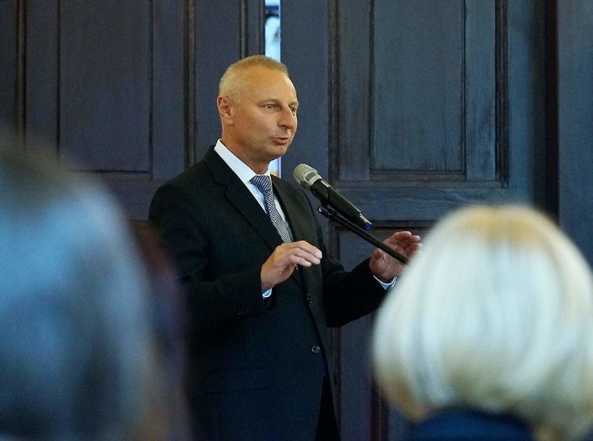 Prezydent Inowrocławia nagrodził zdolnych uczniów i ich nauczycieli [zdjęcia]