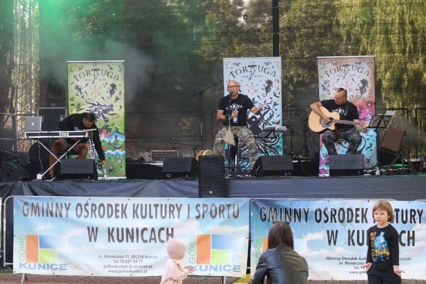 Rozpoczął się Festiwal Szanty w Kunicach. Kultowa już impreza co roku przyciąga tłumy mieszkańców regionu, zobaczcie zdjęcia