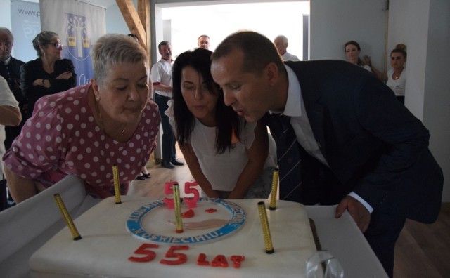 Klub HDK PCK im. Dzieci Oświęcimia w Oświęcimiu, świętował jubileusz 55-lecia istnienia w gronie zasłużonych krwiodawców, przyjaciół z innych klubów i stowarzyszeń oraz darczyńców.