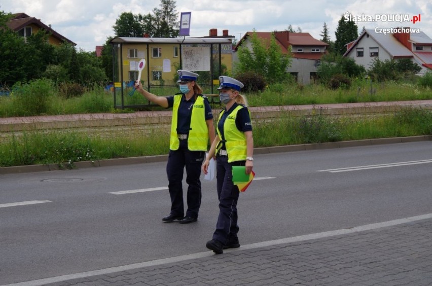 Policyjna akcja z przedszkolakami na Dzień Taty. ZDJĘCIA