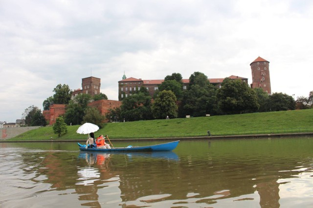 Powitanie Sesilli. Przypłynie on i... Syrena