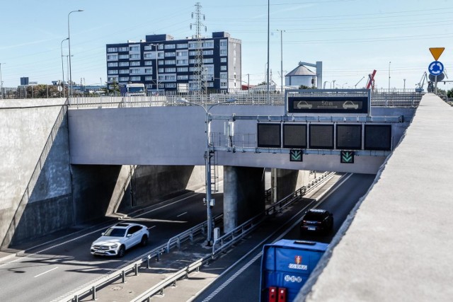 Konferencja prasowa przedstawicieli miasta Gdańska po kontroli budowy Tunelu pod Martwą Wisłą. Centralne Biuro Antykorupcyjne zarzuca gminie miasta Gdańsk działanie na szkodę budżetu miasta. 18.09.2020 r.