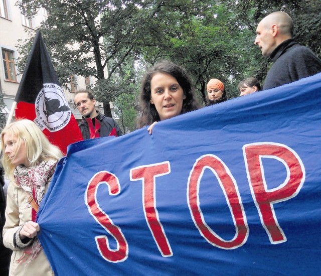 Manifestujący nie wykluczają bardziej radykalnej akcji.