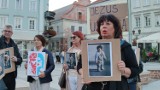 Protest w Rynku Trybunalskim w Piotrkowie: Piotrkowianie okazali wsparcie imigrantom ZDJĘCIA, WIDEO