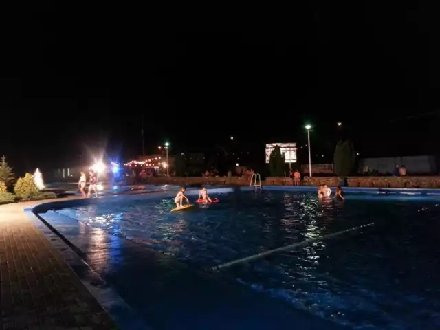 Nocne pływanie w Zduńskiej Woli zostało przeniesione z 30 czerwca na 7 lipca