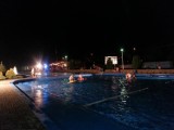 Nocne pływanie w Zduńskiej Woli odwołane. Wyznaczono kolejny termin ZDJĘCIA 