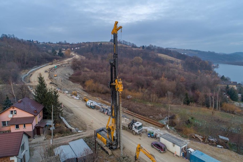 Stabilizacja osuwiska na Juście. Zobacz postęp prac na...